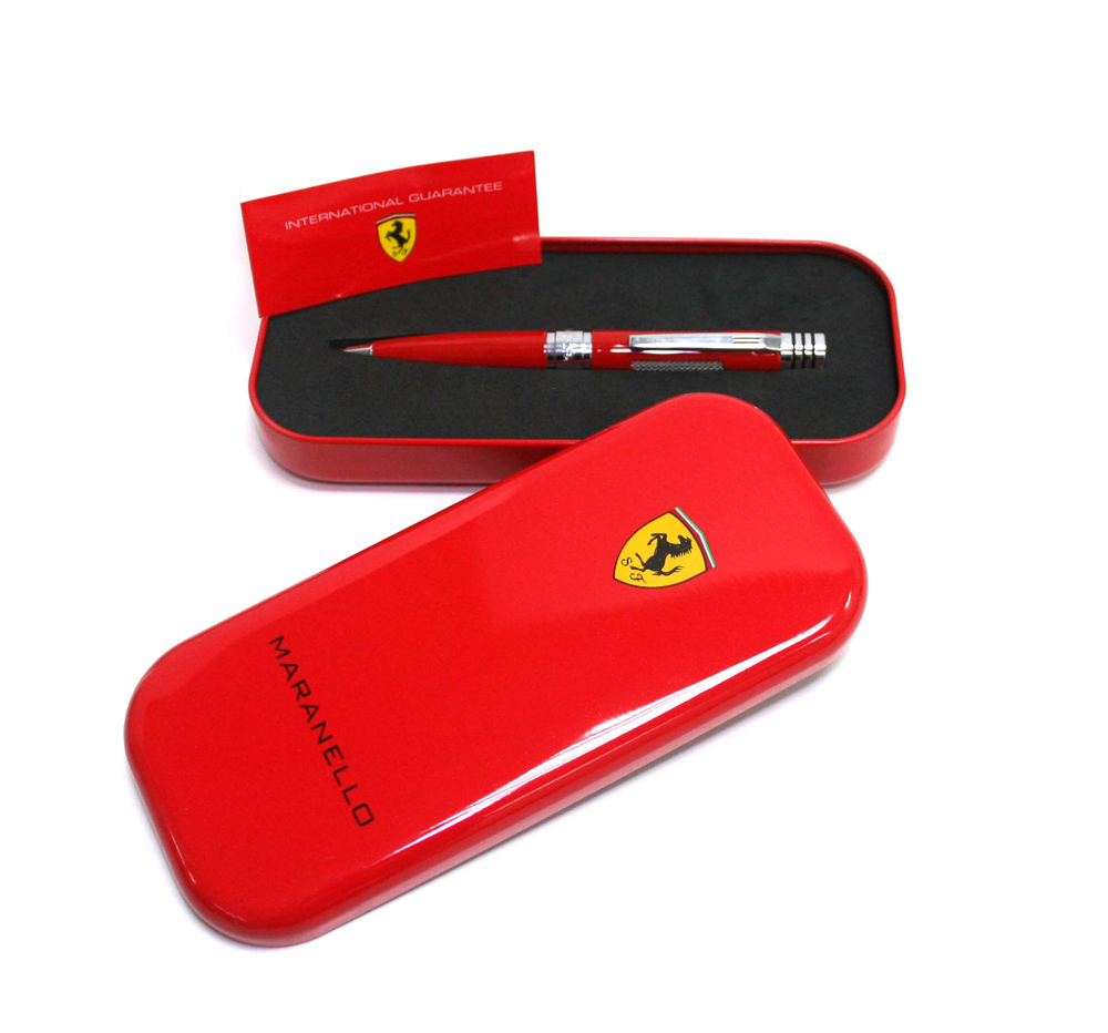 Ferrari Maranello Kalem Seti ile hayatınıza hız katın...