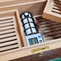 Cigarloong Camlı Işıklı Puro Kutusu Humidor Ceviz 200's CigarSpa Elektronik Nemlendirme - 5