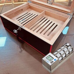 Myon Paris Velvet Humidor Puro Kutusu Parlak Siyah 50's CigarSpa Elektronik Nemlendirme - 3